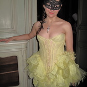 Bal masqué  Vogue 90 ans