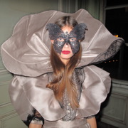 Bal masqué  Vogue 90 ans