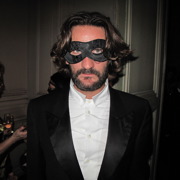 Bal masqué  Vogue 90 ans