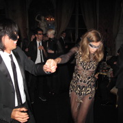 Bal masqué  Vogue 90 ans