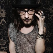 After Show A.P.C.