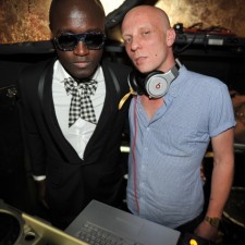 Ykone x Mat&eacute;rialiste party