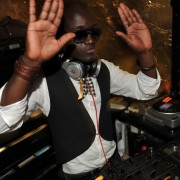 Ykone x Matérialiste party