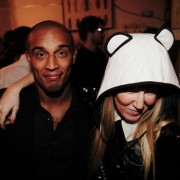 After show Etam