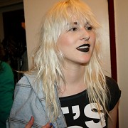 Andrea Crews Show
