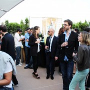 Dans le patio du Grand Journal