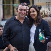 Remise de médaille à Pascale Cayla