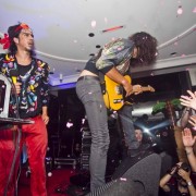 Concert + aftershow Naive New Beaters
