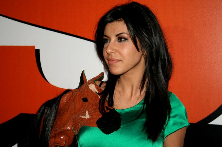 reem kherici pose