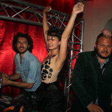 Baron Revolver Live Noemi Sunshine Ferst