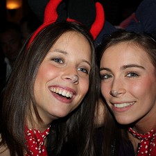 Disney Trash Party/Jardins de Bagatlle/