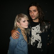 Naïve New Beater + Lady Gaga Live !!