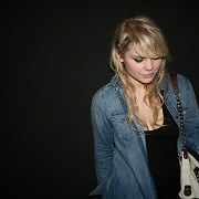 Naïve New Beater + Lady Gaga Live !!