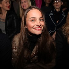 DEFILE NATALIA VODIANOVA POUR ETAM/Le Ritz/Daphn&eacute; H&eacute;zard